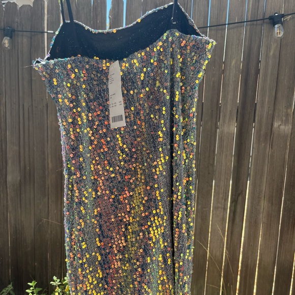 Iridescent sequin body con dress by urban outfitters - Picture 3 of 6